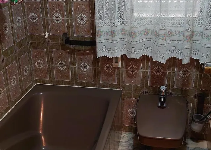 Casa 1, 2 O 3 - Camelot * Fabero